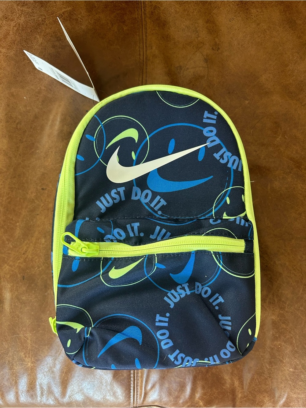 NWT Nike Kids Lunch Box